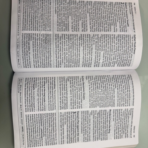 Brown Leather-Soft Amplified Study Bible - Picture 2 of 5